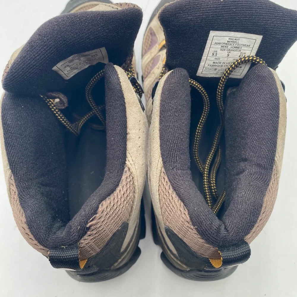 Merrell Moab 2 Mid Hiking Boots Mens 9.5 Walnut Brown Suede Vibram Trail J035869